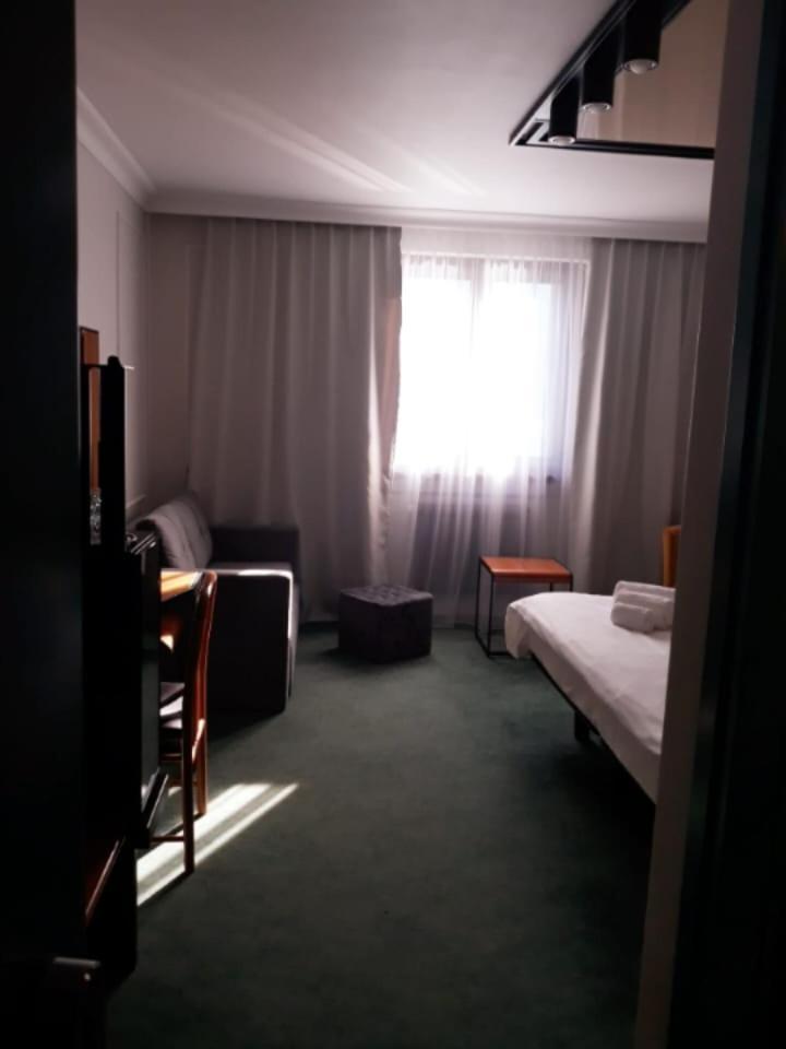 Hotel Celis Barcis Exterior foto